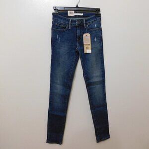JR25 Levi's Blue Women's 711 Mid-Rise Little Secret Skinny Jeans